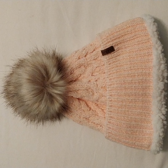 PUDUS knit faux furlined winter beanie NWOT - Picture 1 of 5